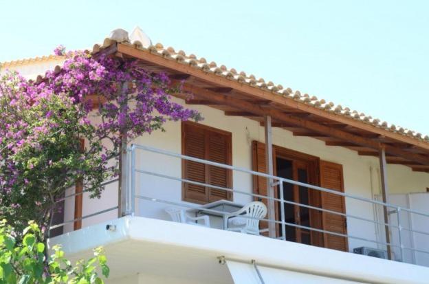 Theodore Apartments Zacharo Exterior foto